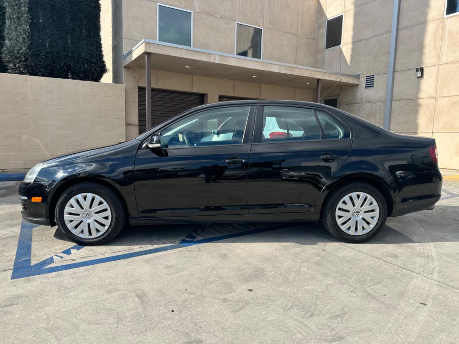 2010 Black Metallic /Black Volkswagen Jetta S PZEV (3VWJZ7AJXAM) with an 2.5L L5 DOHC 20V engine, Automatic transmission, located at 30 S. Berkeley Avenue, Pasadena, CA, 91107, (626) 248-7567, 34.145447, -118.109398 - New Tires, Just Serviced, Low Miles! Fully Loaded! This 2010 Volkswagen Jetta S looks and drives good. This vehicle comes with a dealer 30 day / 1,000 Mile Warranty ( call us for details) and with Options up to 5 years / 100,000 Mile Warranty. Bad credit? We can help! We are the bank. Buy with confi - Photo #1